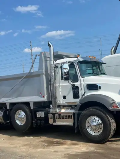AZ/DZ Driver needed ASAP in GTA area. Brand new automatic truck. Minimum 2 year experience Consisten...