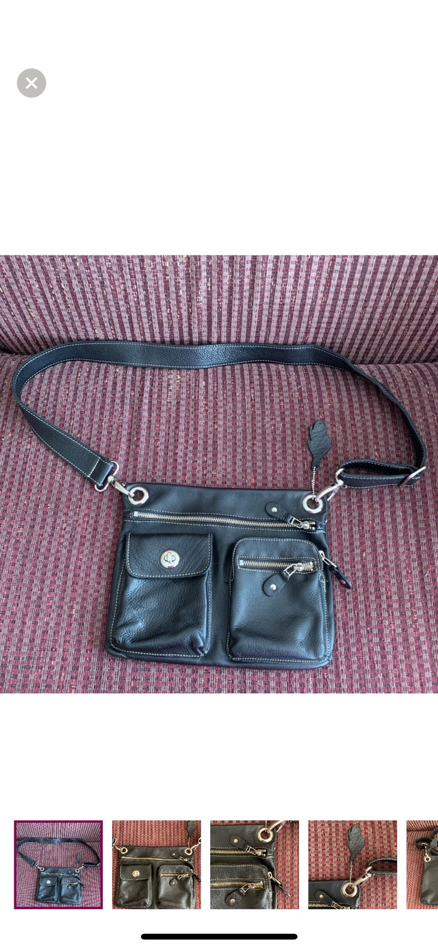 Roots Villager Crossbody Very Good Condition in Women's - Bags & Wallets in St. John's