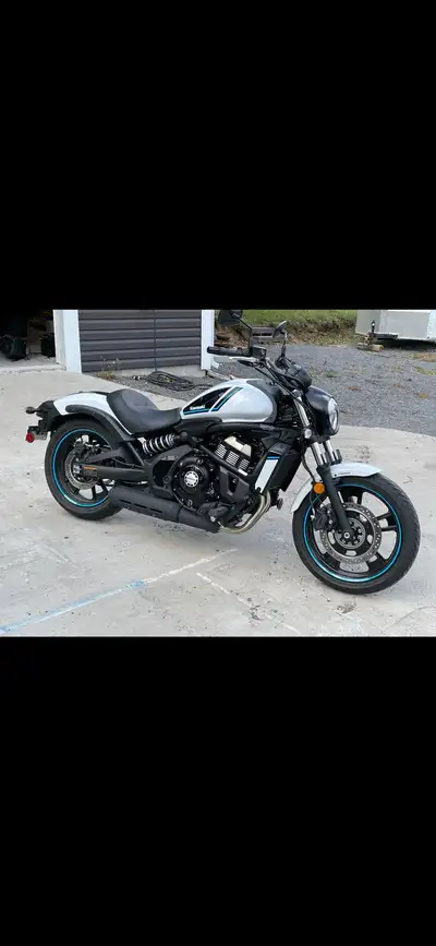 For sale Spring is just around the corner my girlfriend is selling her 2021 Kawasaki 650 Vulcan S in...