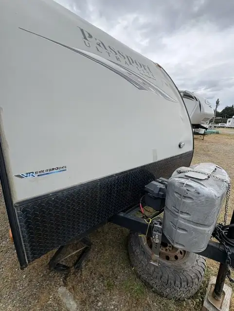 2014 Passport 2400BH – Grand Touring Trim – Fully Upgraded in Travel Trailers & Campers in Nanaimo - Image 4