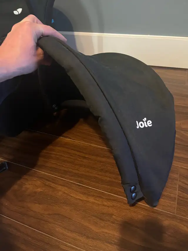 Car Seat  for Newborn in Strollers, Carriers & Car Seats in Edmonton - Image 4