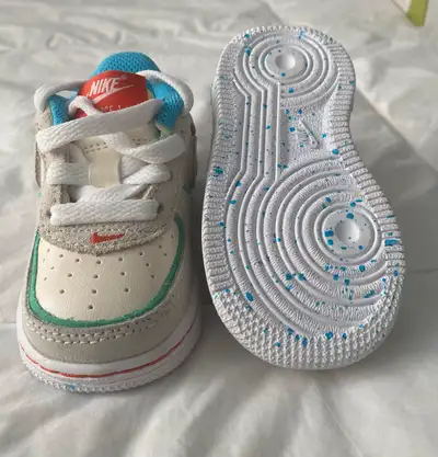 Originally purchased too small, so these were never worn. 10/10 Condition Comes in original box Pick...