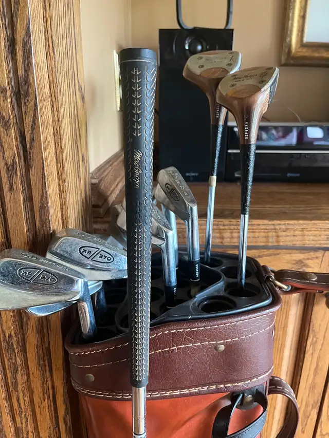 Vintage GOLF MacGregor XP-270 Complete Set Irons, Woods, Bag in Golf in Ottawa - Image 5