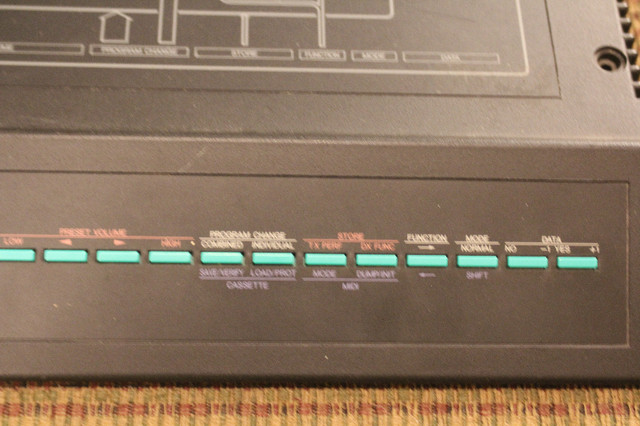 Retro Yamaha TX7 FM Expander in Other in Calgary - Image 2