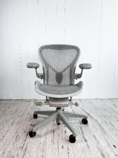 Refurbished White Herman Miller Aeron Remastered, View more