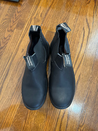 Blundstone safety boots size 11.5 (10.5 Aus)
