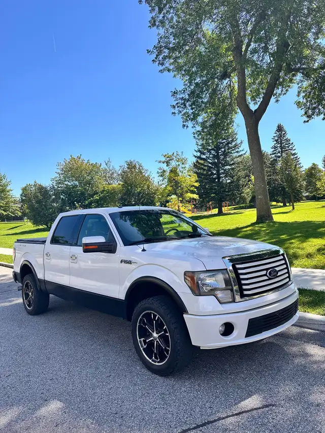 2011 ford f150 lariat