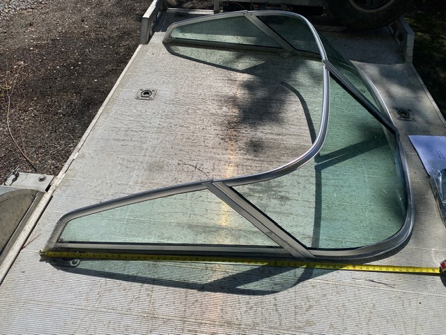 New in box Boat windshield in Boat Parts, Trailers & Accessories in Kelowna - Image 4
