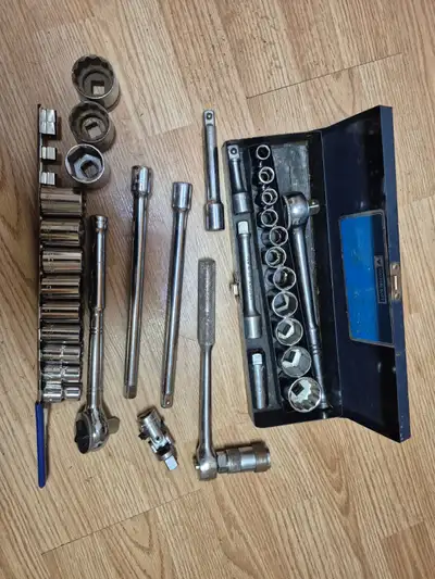 1/2 SAE AND METRIC Socket sets, View more