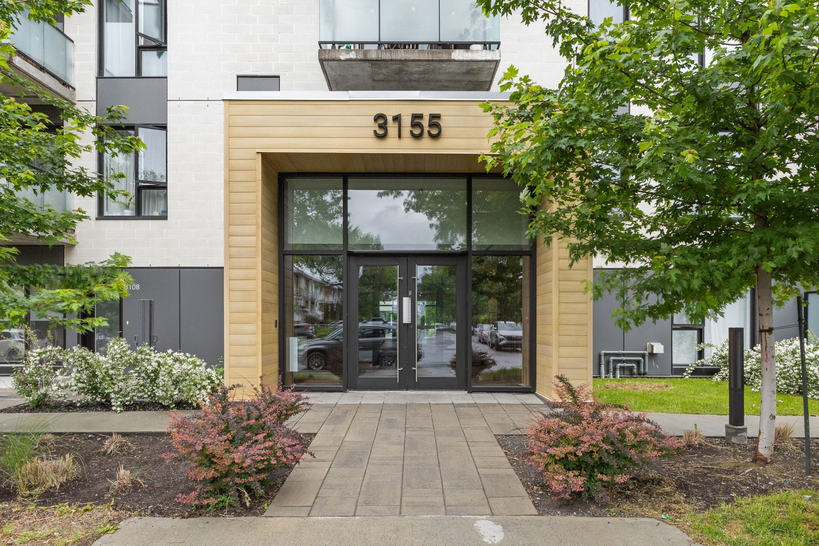 3155 Av. Parkville — photo 1