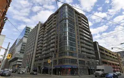 Downtown 1BR Condo w/ Double Balcony