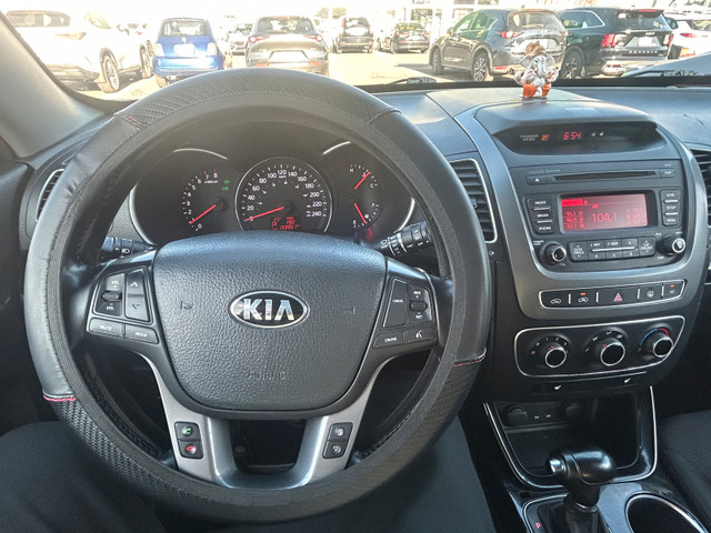 KIA Sorento LX V6 2014 (with GVC warranty till Feb 2026). dans Autos et camions  à Ville de Montréal - Image 3