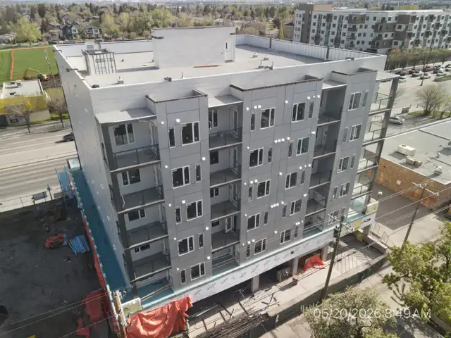 Siding Crew in Construction & Trades in Calgary - Image 3