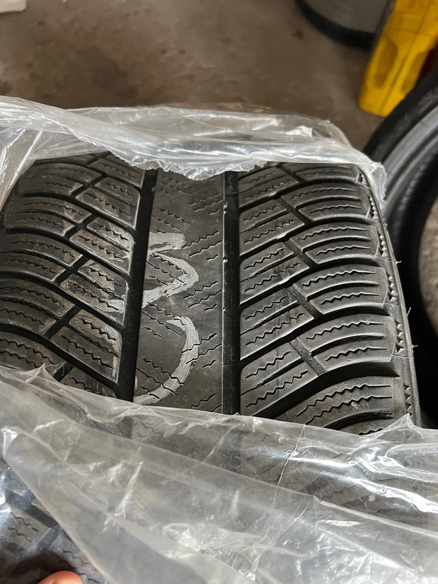 2x 235/40/19 Michelin Pilot Alpin winter tires in Tires & Rims in Markham / York Region