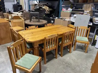 SOLID PINE DINING FARM HOUSE TABLE w STORAGE DRAWERS AND 8 CHAIR, View more