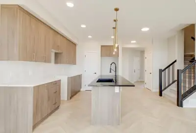 Elegant New 3-Br Duplex (main) with Den and Double Car Garage