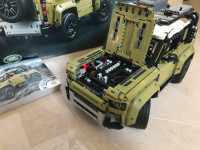 LegoTechnic Land Rover Defender 42110
