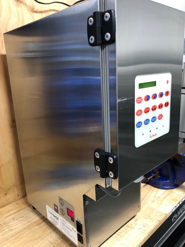 Sureshot Automatic cream or milk counter top dispenser 120volt   in Industrial Kitchen Supplies in Truro - Image 3