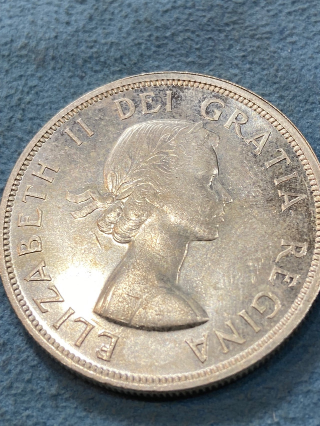 Canada silver dollar  in Arts & Collectibles in Mississauga / Peel Region - Image 2