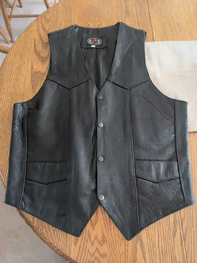Men's black leather vest, View more