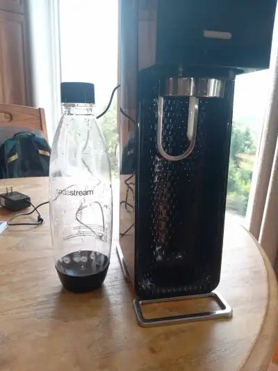 SodaStream PWR-001 Machine and Bottle, NO CO2 CANNISTER, View more