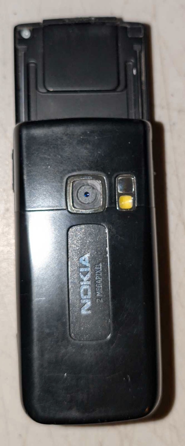 Nokia Vintage Cell Phone Black Slider Untested in Cell Phones in Calgary - Image 2