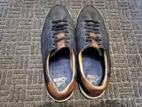 Johnston & Murphy Men's Black Leather Slip on Sneakers size 9