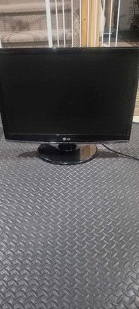 22" computer monitor 