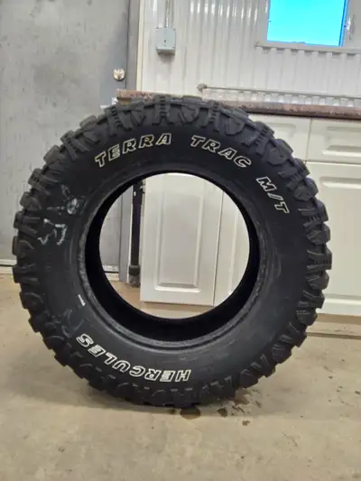 Four 275/65R18 Grip Tires. Low km. Sold truck they fit.