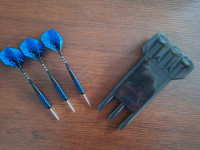 Steel tip darts with storage case