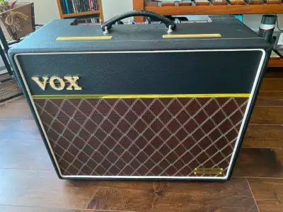 Vox Ac 10 Handwired Combo Amp, View more