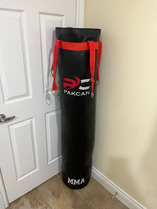 MMA Heavy Bag in Exercise Equipment in City of Halifax - Image 2