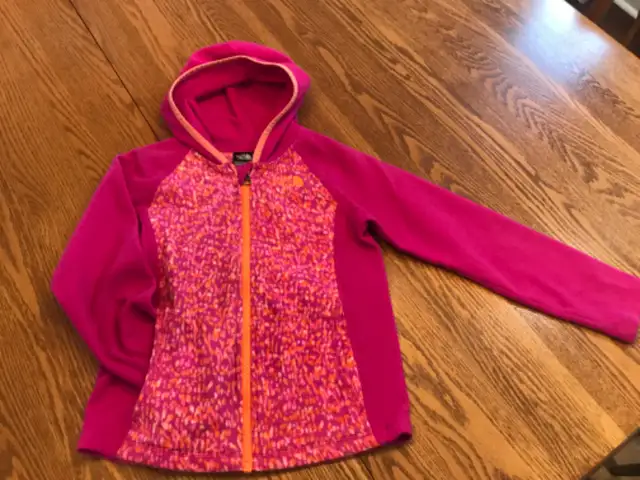 Vêtements fille 6 ans, marques variés de grande qualité in Kids & Youth in Longueuil / South Shore - Image 9