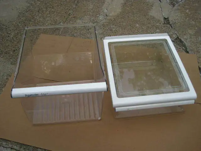 Various Fridge Parts - Pieces Divers Frigo in Other in City of Montréal - Image 10