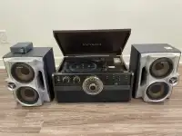 Vinyl player with speakers