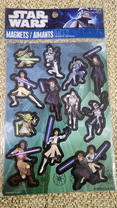 Explore the galaxy with the 2011 Star Wars the Clone Wars 12 Magnet Sheet, a must-have for any avid...