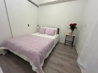✨ Room for Rent | Private Bathroom | $950/Month  | Etobicoke ✨