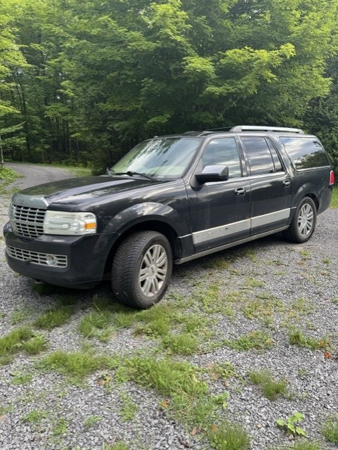Lincoln Navigator L 2010
