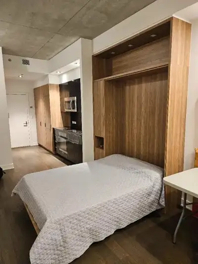 LEASE ASSIGNMENT – Furnished Studio in Old Montreal