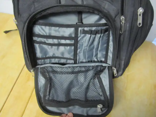 Sac à dos Kensington pour gros portable avec support lombaire in Laptop Accessories in Saguenay - Image 7