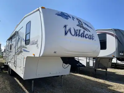 2007 Forest River Wildcat 30BHSE Excellent Condition For The Year. Comes With 5th Wheel Tri Pod. Ask...