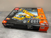 LEGO Technic Mobile Crane MK II (42009) - RARE/RETIRED