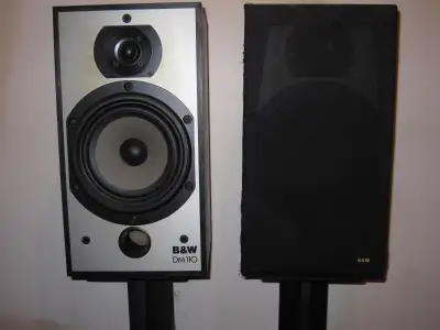 Haut-parleurs B&W DM110, bonne condition, avec pieds et filage., View more