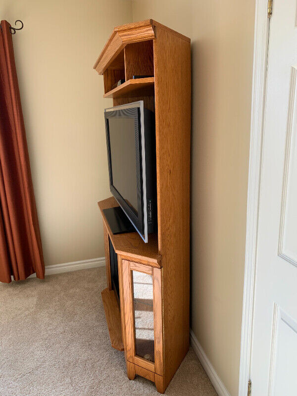 Buhler solid oak TV stand Dimplex with remote electric fireplace in Fireplace & Firewood in City of Toronto - Image 3