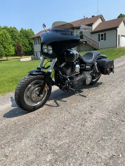 Selling a 2011 Harley Davidson Fat Bob FXDF 1600cc EFI this was my grandfather‘s bike. He had recent...
