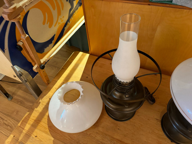Electrified antique table lamps (2) dans Éclairage intérieur et plafonniers  à Ville de Montréal - Image 3