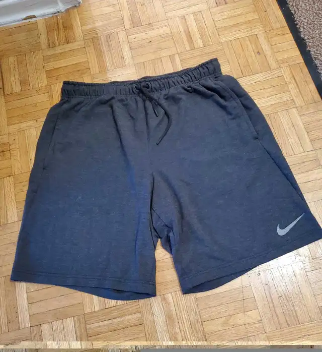 Boys Shorts Size 31 in Kids & Youth in Mississauga / Peel Region - Image 6