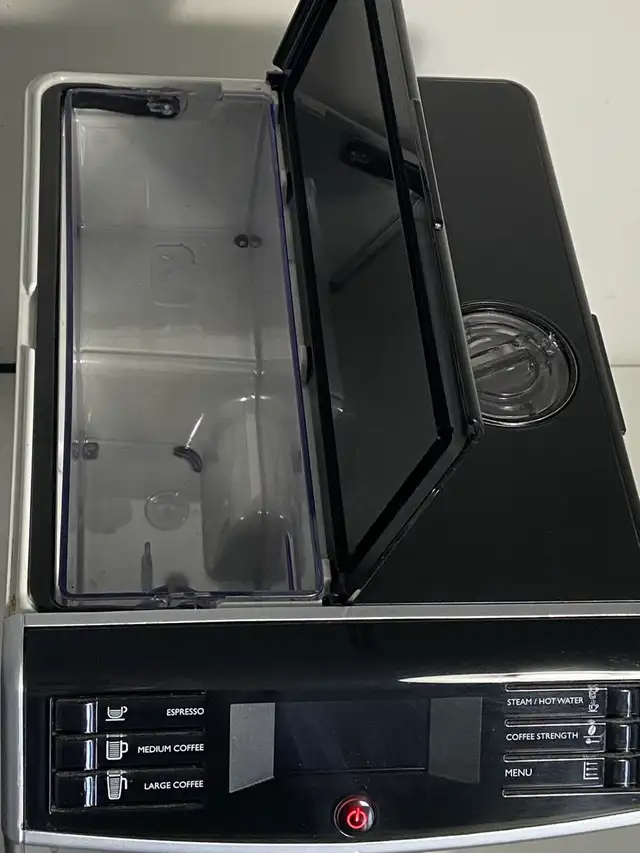 Automatic Espresso Machine Saeco Minuto in Coffee Makers in Markham / York Region - Image 6