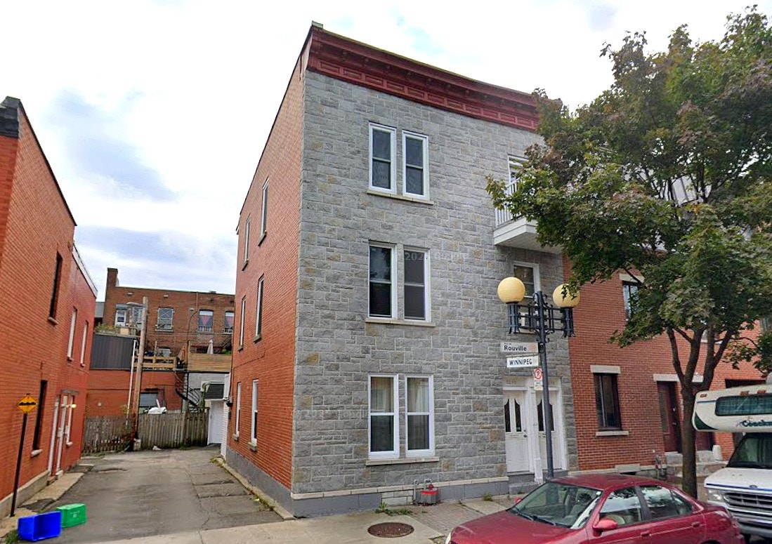 4 1/2 Rénové+ garage+rangement à louer rue de Rouville, — photo 1