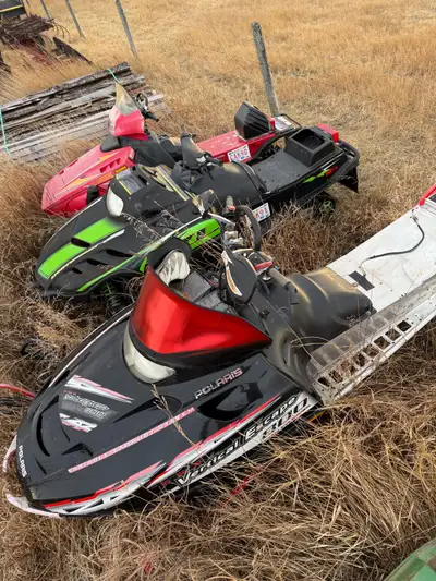 -2003 Polaris RMK Vertical Escape 800 Long Track ($600) -2000 Arctic Cat ZL 500 ($600) -1997 Yamaha...
